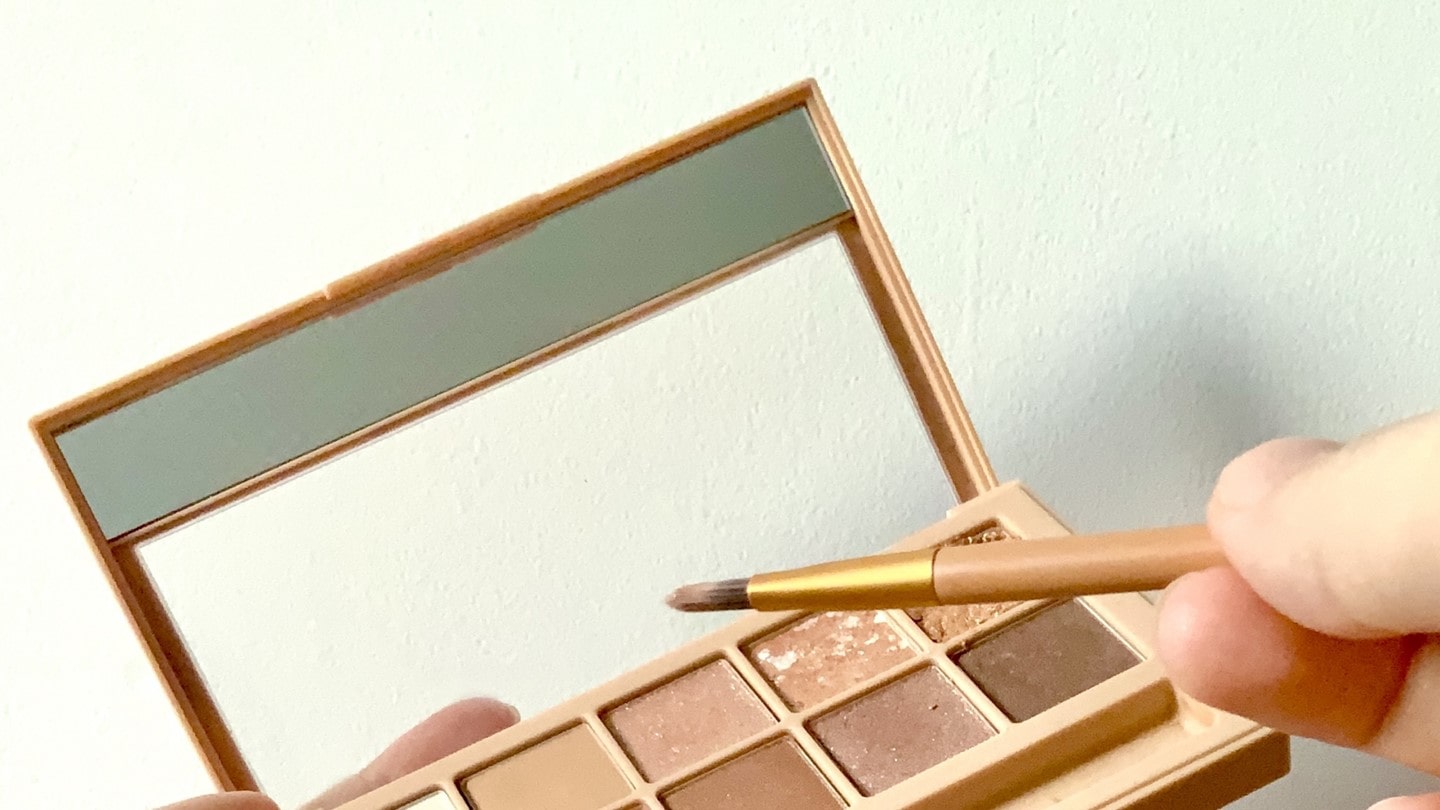 化粧品会社 買収 出資事例