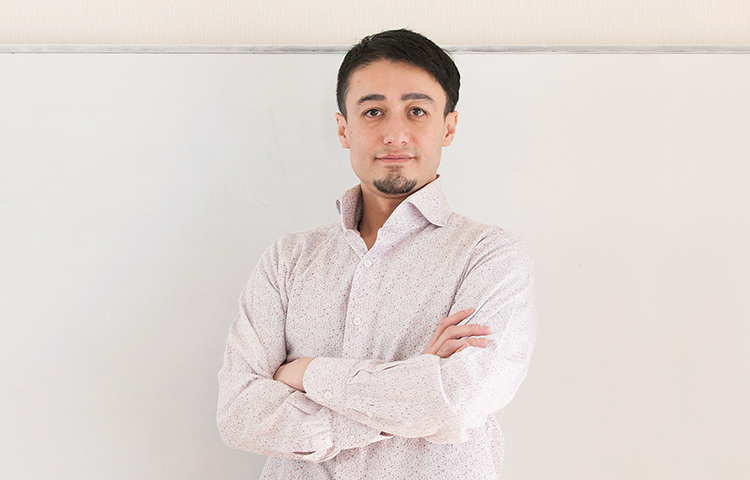 カリスマ英語講師が学習塾をM&A。日本の英語教育を変える試金石に