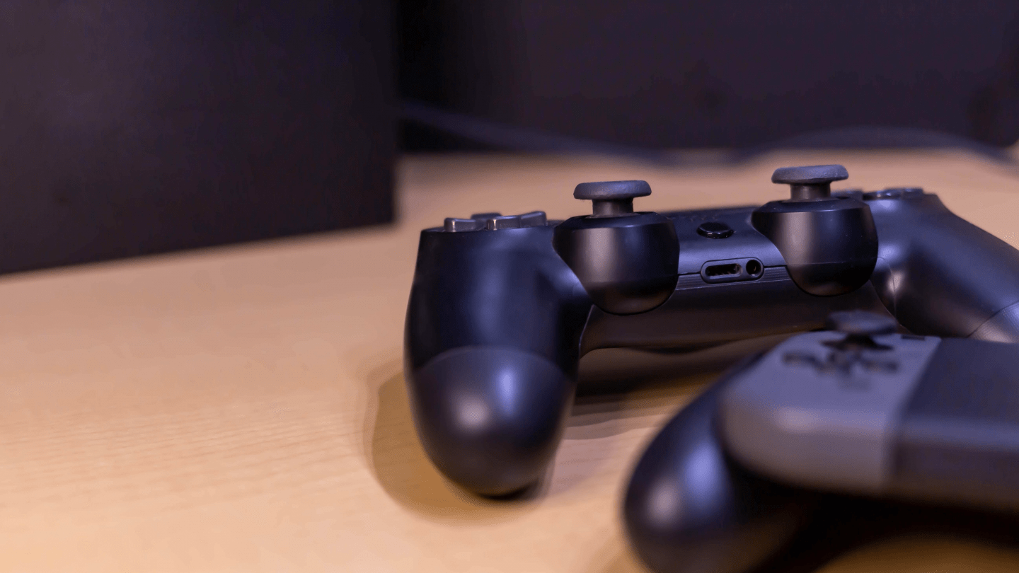 ゲーム会社 売却 事例